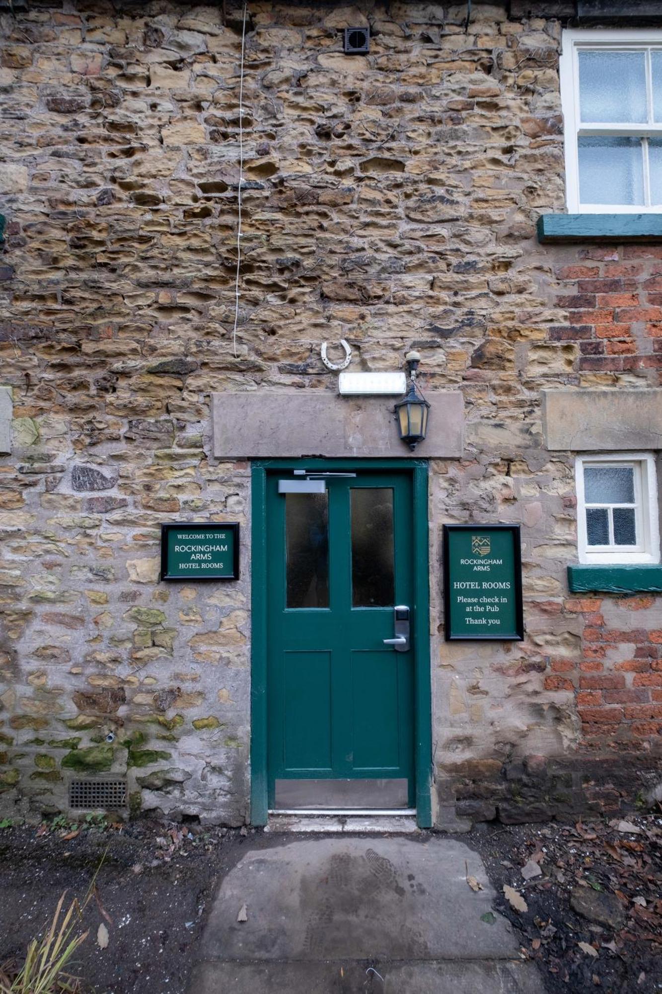 Rockingham Arms By Greene King Inns Wentworth  Luaran gambar