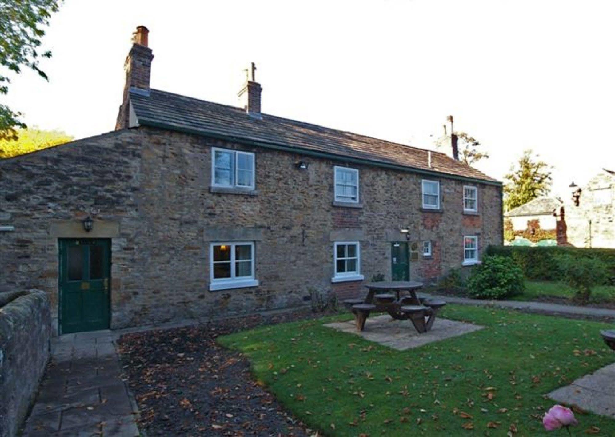 Rockingham Arms By Greene King Inns Wentworth  Luaran gambar